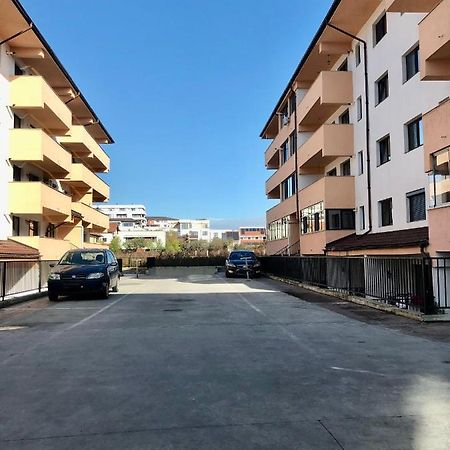 Garsoniera- Bulevard Dem Radulescu Râmnicu Vâlcea 외부 사진
